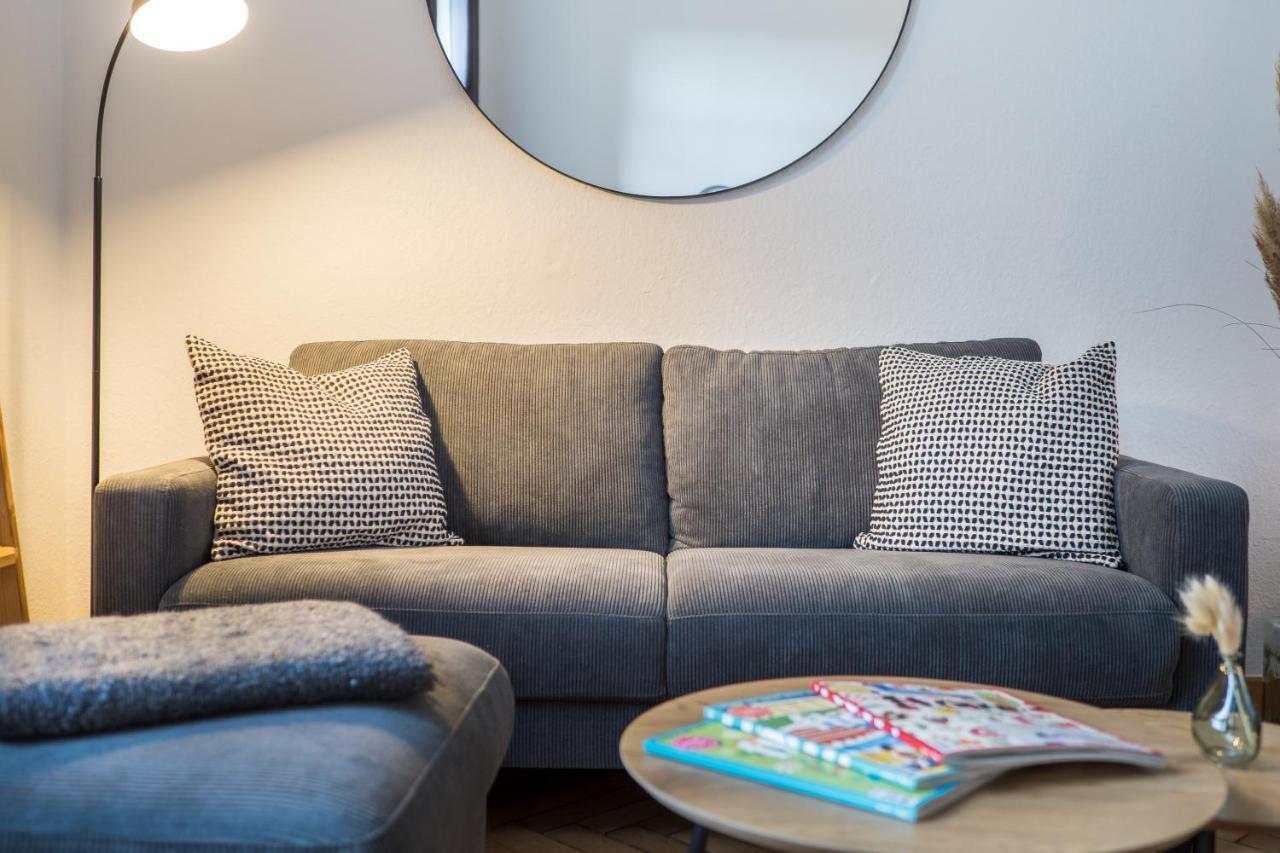 Schwarzlins Loftraum - Stilvolles Apartment Mit Smart Tv, Netflix, Disney Plus, Schnellem Wlan, Parken, Nespresso Sankt Ingbert Exteriör bild